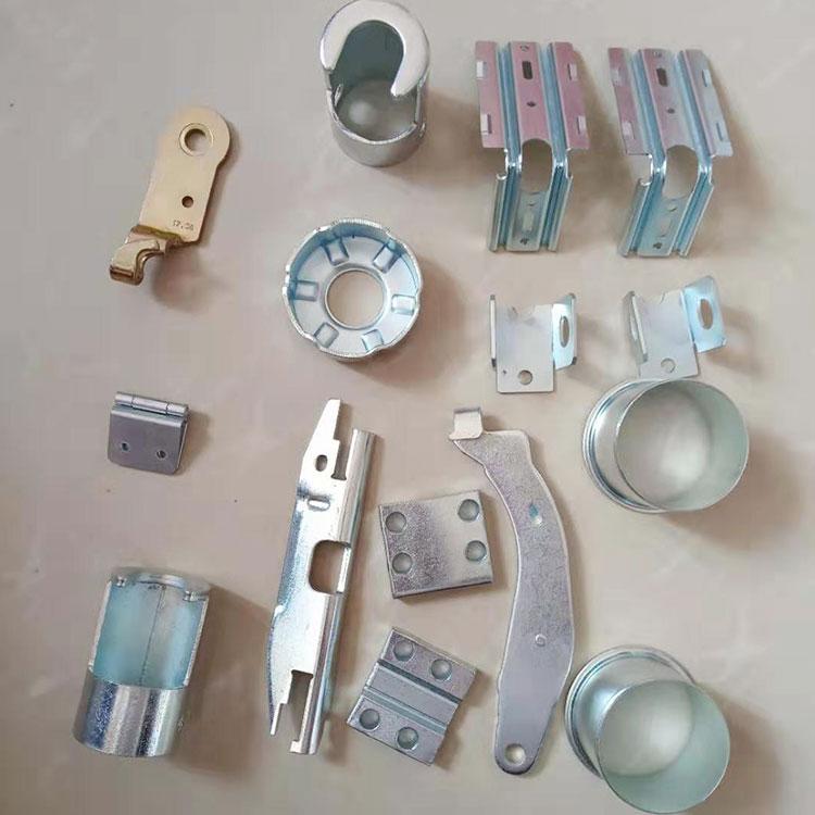 沖壓件模具的間隙過(guò)大過(guò)小都不好